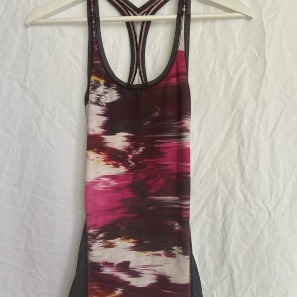 LULULEMON Racerback Tank Mesh Back Size 2 - Picture 4 of 9